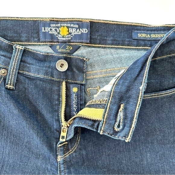 Lucky  Brand cropped jeans, Sofia Skinny, in a stretch denim - Picture 11 of 15